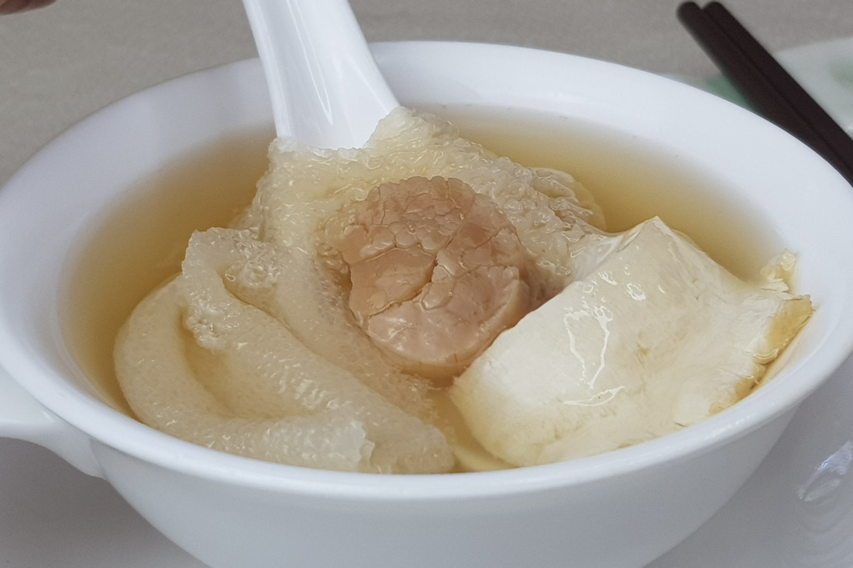 Doubleboiled Superior Soup with Mini Abalone, Dried Scallop & Bamboo